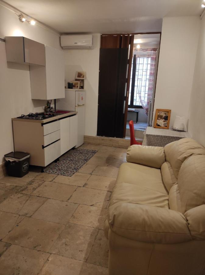 Giada 2 Home S Bari Bagian luar foto